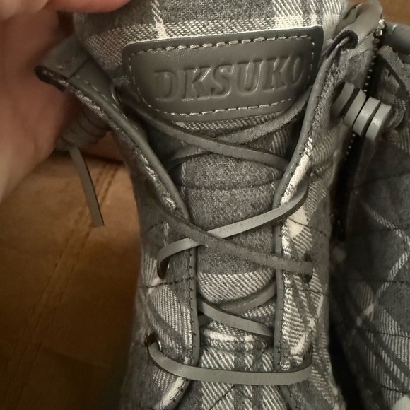 Dksuko Gray Quilted Duck Boots New - Picture 3 of 6